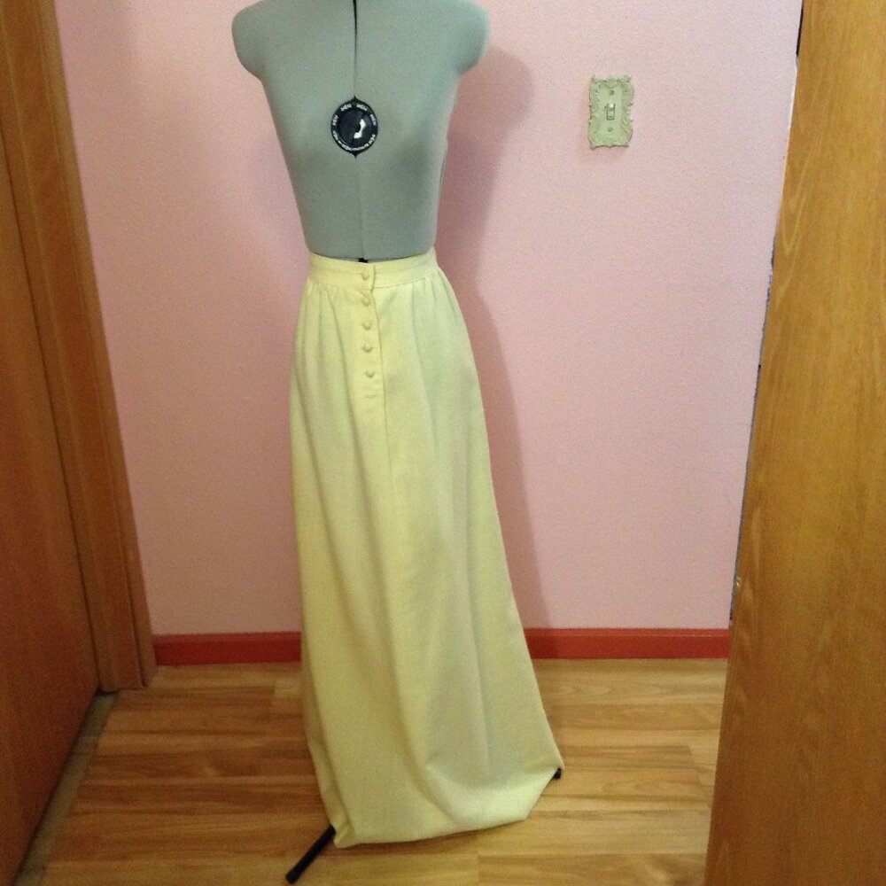 Vintage Pale Yellow Maxi Skirt with Front Buttons